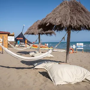 https://camping-maremma-sans-souci.it-tuscanyhotel.com